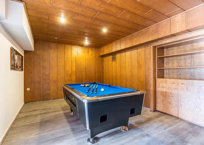 Haus Komplett 度假居 *