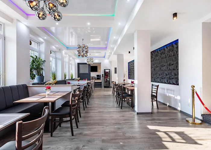 Haus Komplett 度假居 *