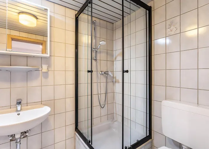 Haus Komplett 度假居 *